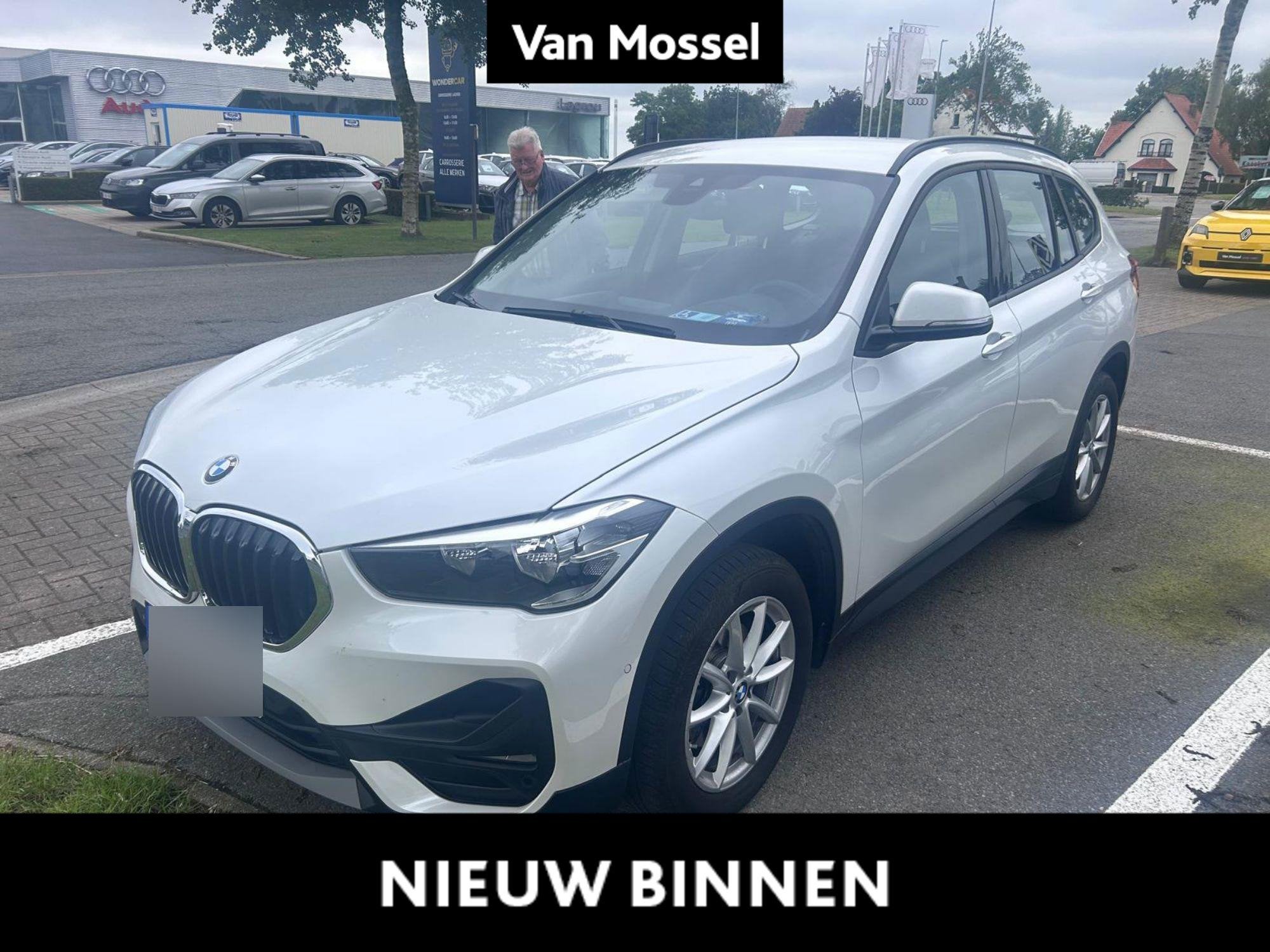 BMW X1 sDrive18iA (100 kW), Auto's, Stof, Gebruikt, Euro 6, 136 pk