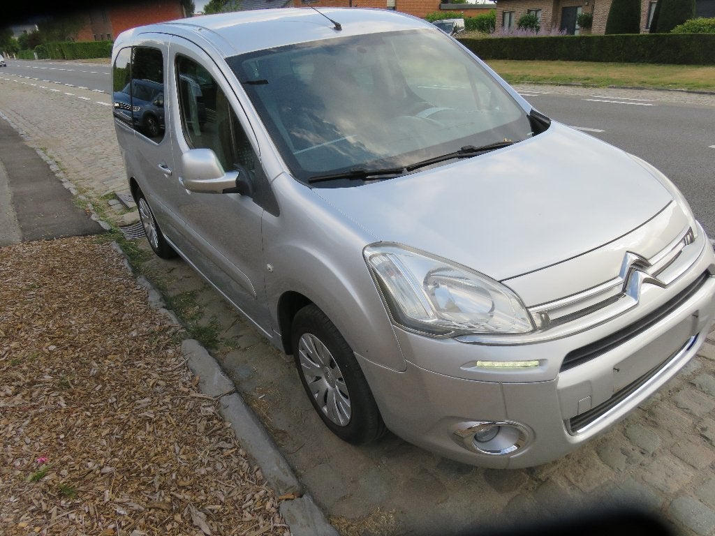 CITROEN BERLINGO 1600 HDI 194000 km,,10/2012, Voorwielaandrijving, Euro 5, 4 cilinders, 1560 cc