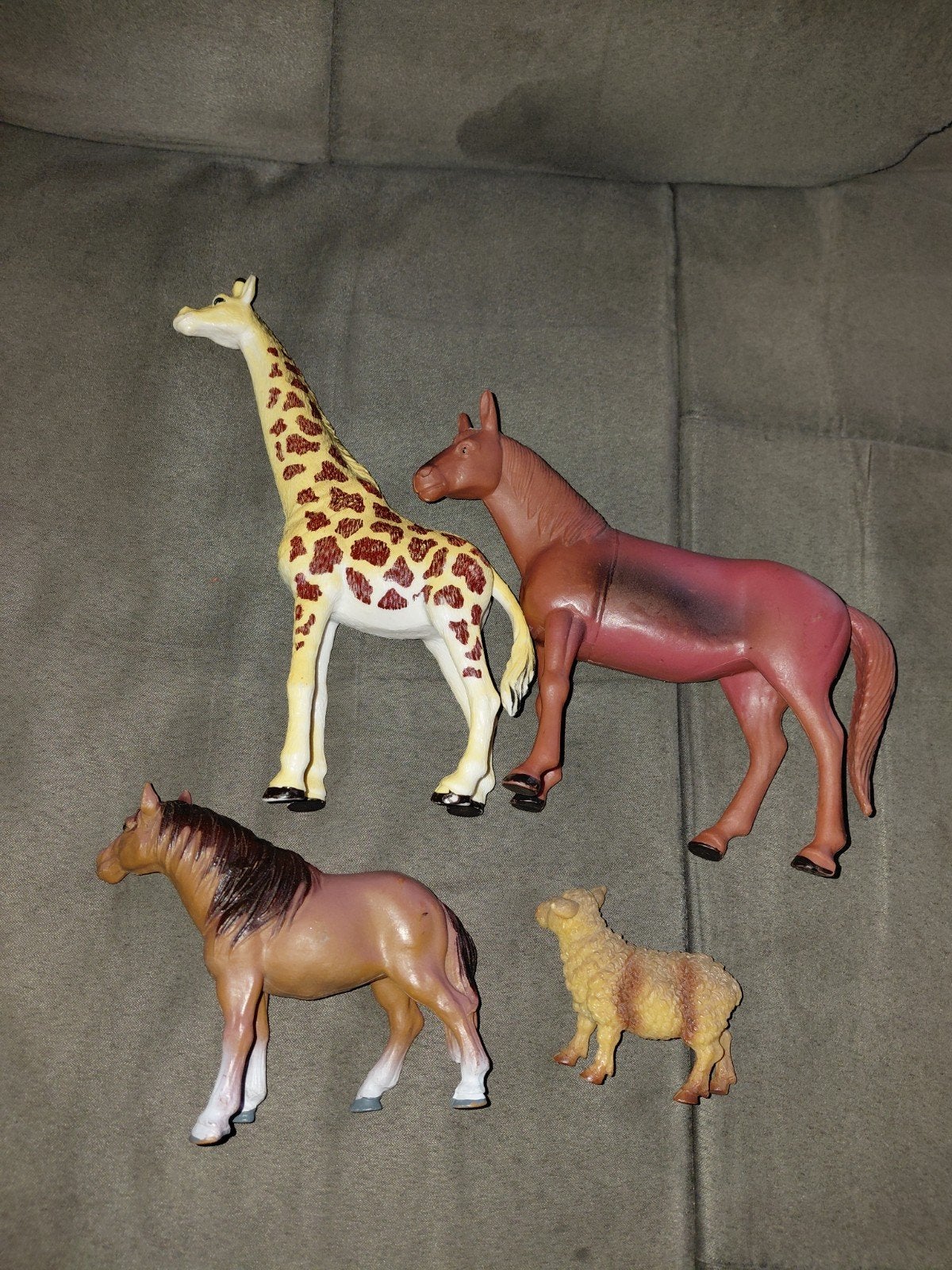figurine jouet animaux, Enlèvement