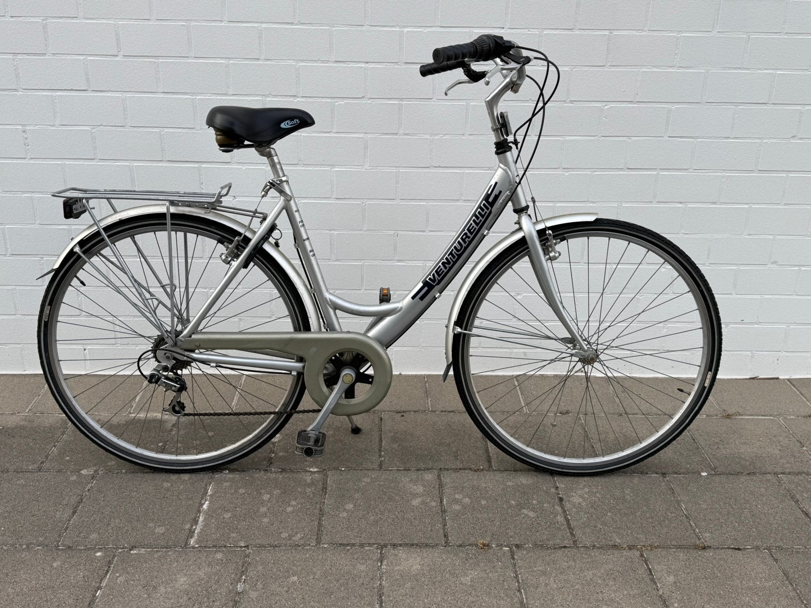 Damesfiets Venturelli, Fietsen en Brommers, Fietsen | Dames | Damesfietsen, Ophalen, Gebruikt