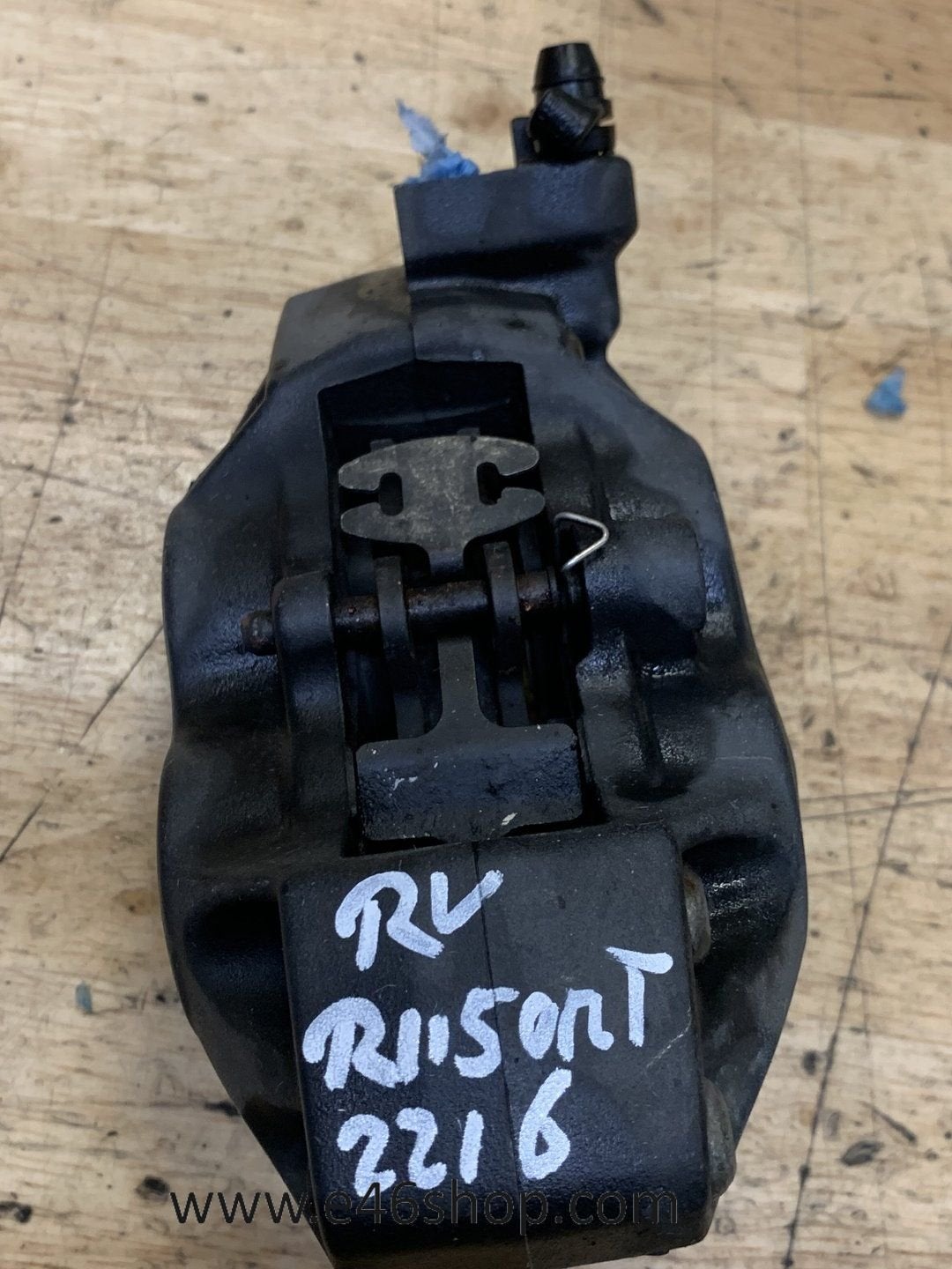 REMKLAUW RECHTS VOOR BMW R en K moddelen OE 34117670392, Motos, -, Utilisé, -, -