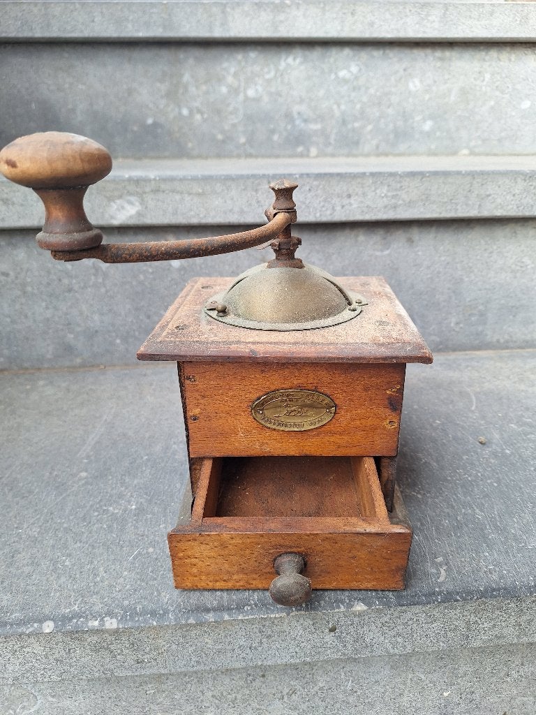 Moulin à café ancien Peugeot Frères Valentigney (Doubs), Ophalen