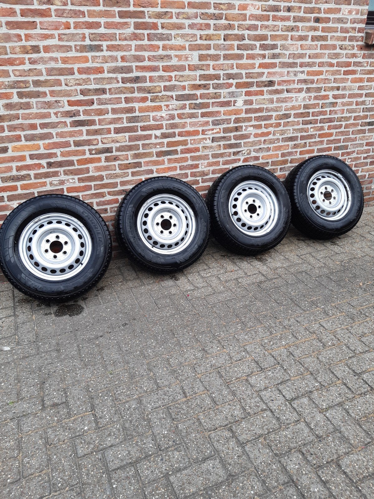 4 winterbanden met velg, Ophalen, Winterbanden