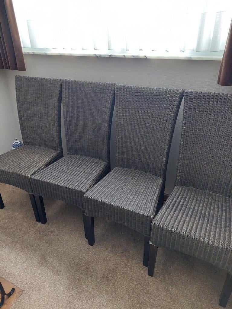 Gratis 4 stoelen, Ophalen