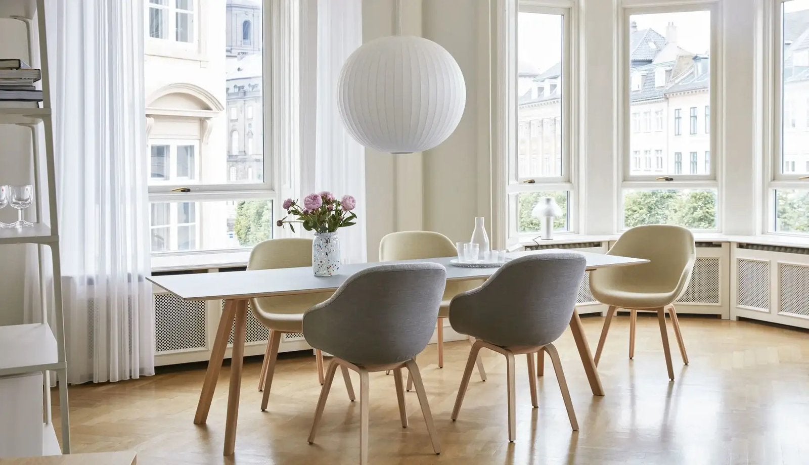Design eettafel Hay, Ophalen, Zo goed als nieuw