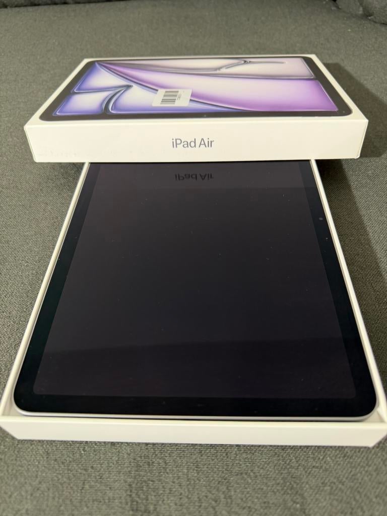 iPad Air 11-inch (M3) 128GB Zo goed al nieuw, met toebehoren, Informatique & Logiciels, Apple iPad Tablettes, Gris, Enlèvement ou Envoi