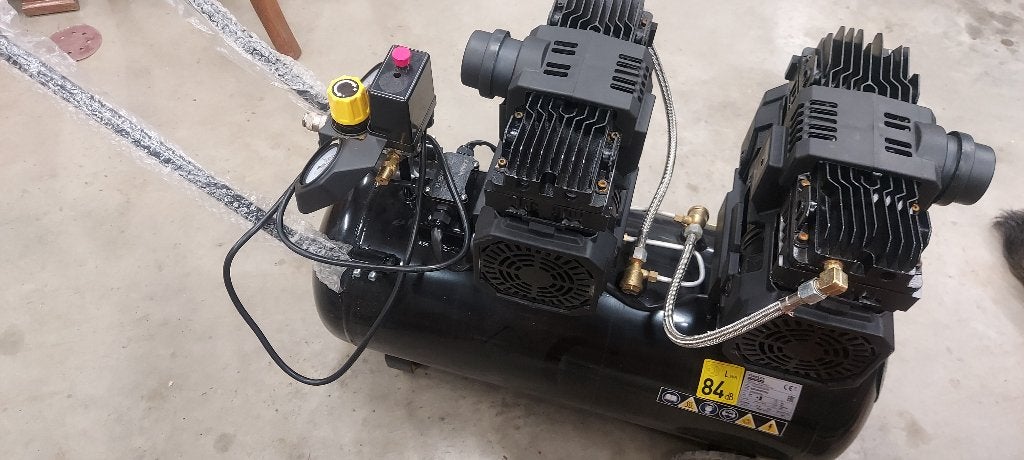 Stanley fatmax compressor NIEUW, Ophalen, 6 tot 10 bar, Zo goed als nieuw, Geluidgedempt