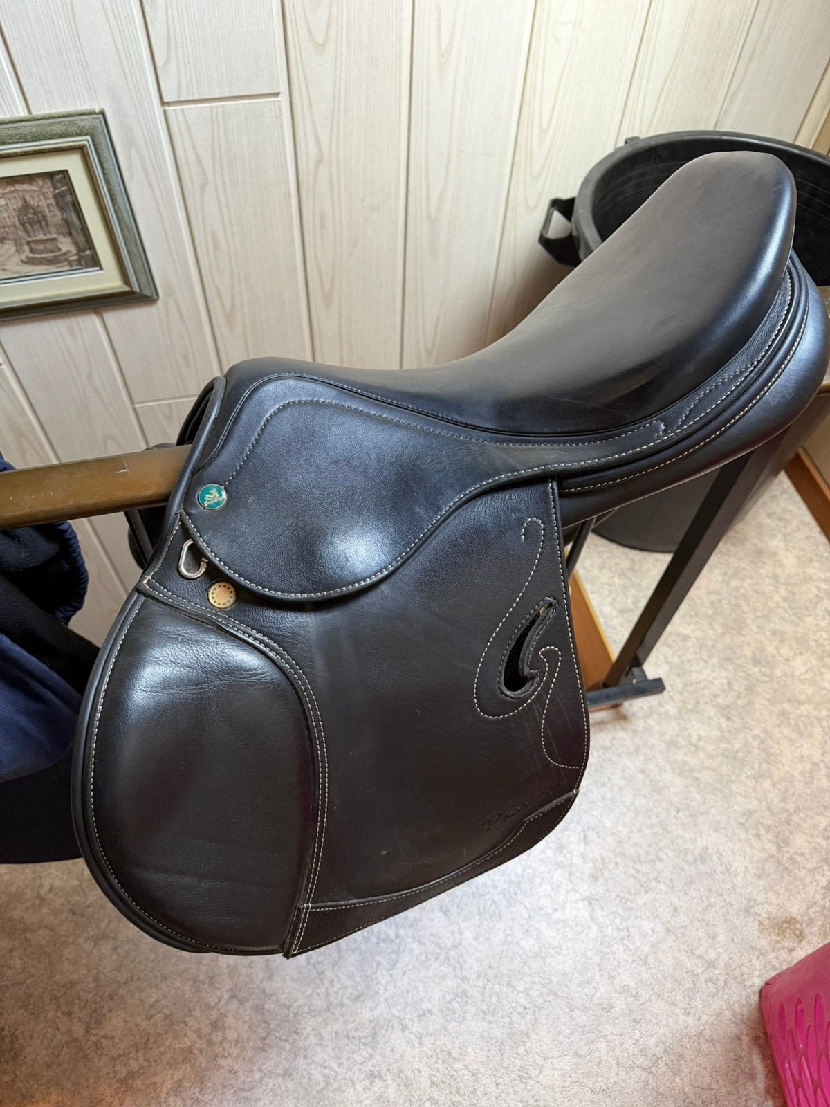 Prestige passion springzadel 18inch, Animaux & Accessoires, Chevaux & Poneys | Selles, Siège semi-creux, Obstacle, Prestige, Comme neuf