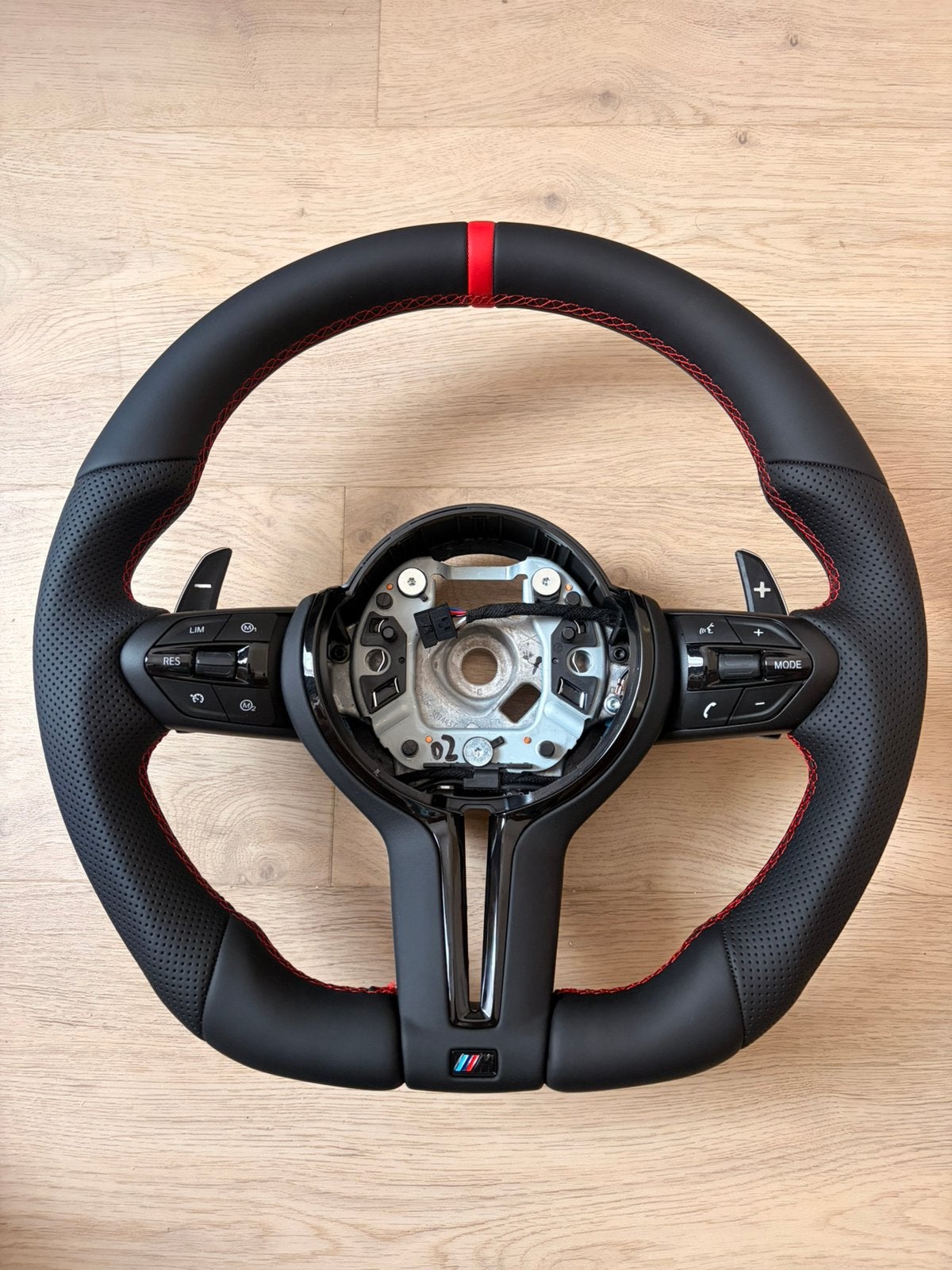 Volant BMW M Sport (Série F) - Méplat, Cuir perforé, Enlèvement ou Envoi, BMW