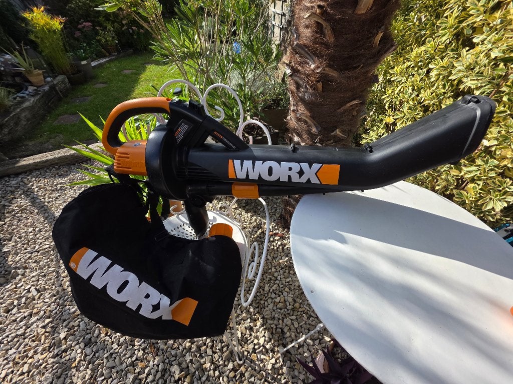 Souffleur aspirateur de feuilles, Jardin & Terrasse, Avec sac de ramassage, Électrique, Porté à la main, WORX