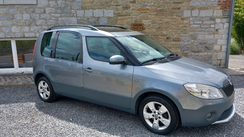 Voiture, Achat, Roomster, Noir, 5 portes