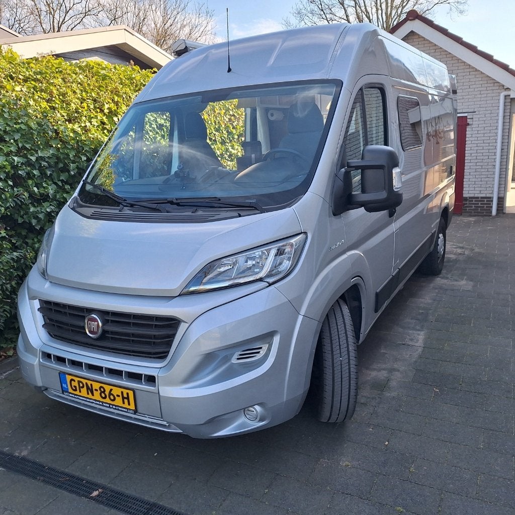 Zeer complete buscamper Fiat Ducato AUTOMAAT van 2019, Buscamper of Camperbus, Fiat, Tot en met 2, Treinzit