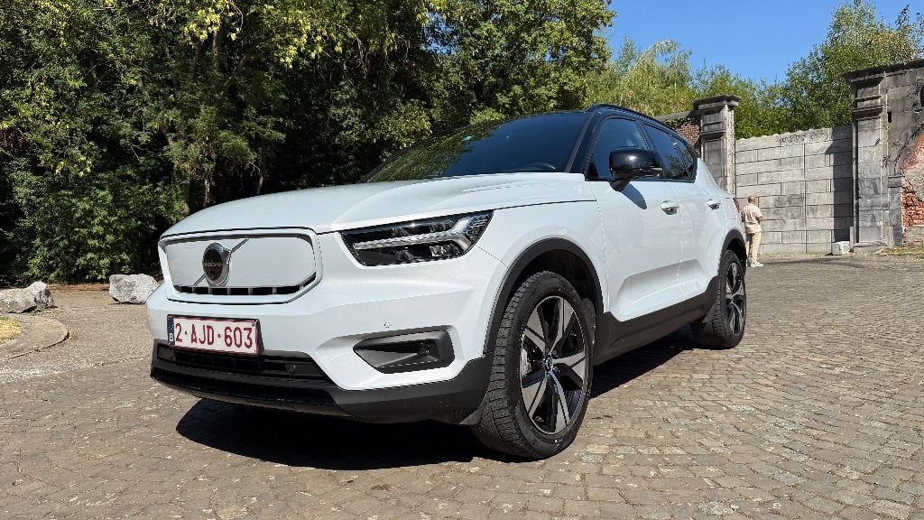 Volvo XC40 Recharge Pure Electric – Full Options 78kwh HK TO, Autos, Volvo, Argent ou Gris, Achat, 1750 kg, Euro 6