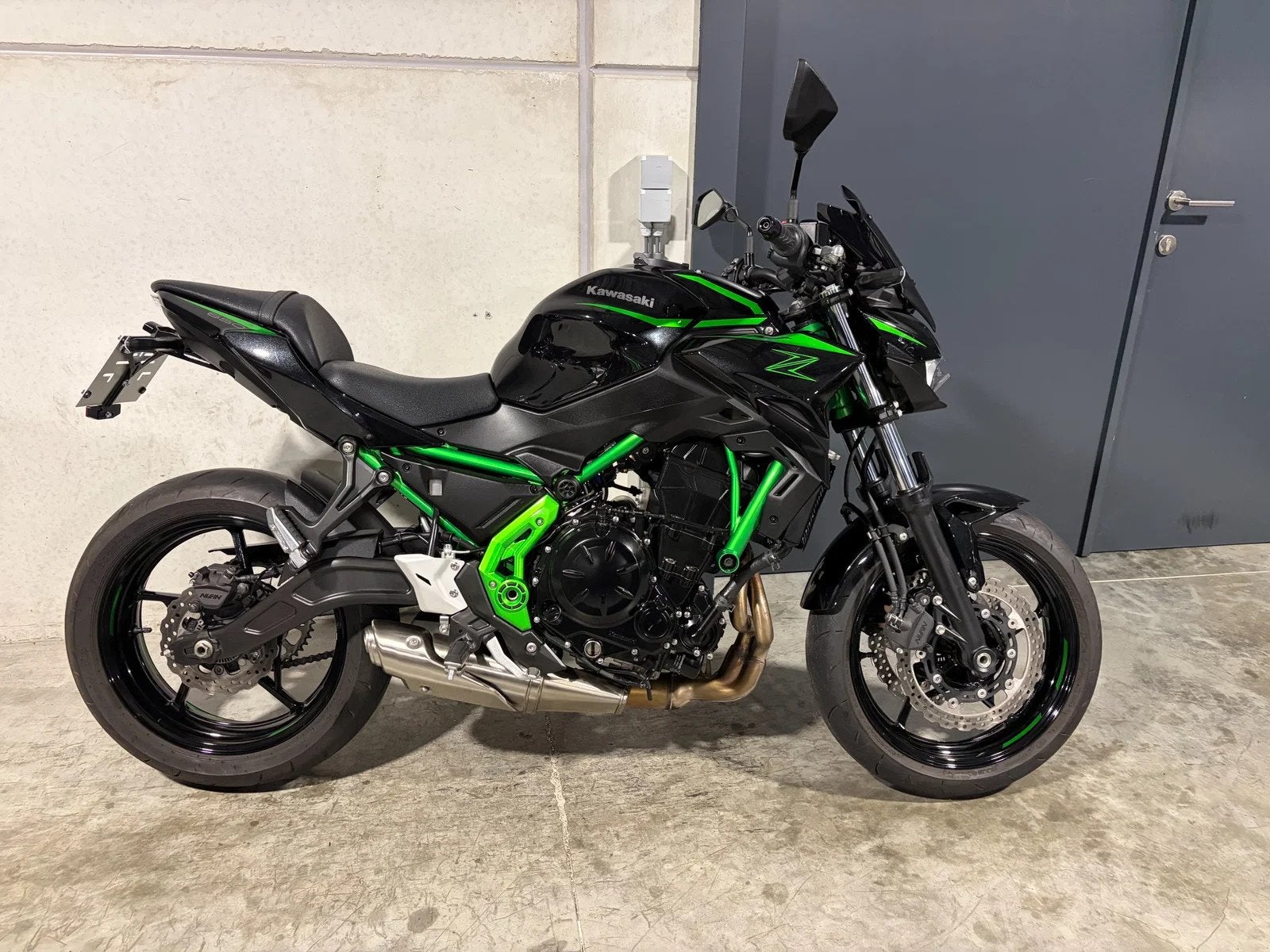 Kawasaki Z650 toffe naked met weinig km's (btw moto), Motoren, Meer dan 35 kW, Overig, Handgeschakeld, 650 cc