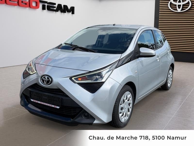 Toyota Aygo play, Auto's, Toyota, Electronic Stability Program (ESP), Handgeschakeld, 5 deurs, Zilver of Grijs