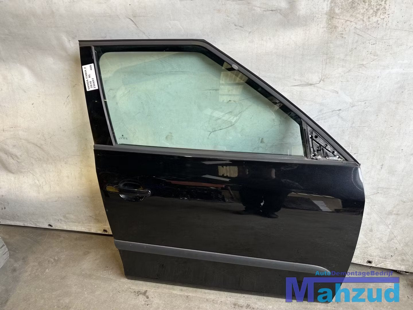 SKODA FABIA 2 SW Zwart rechts voor deur portier 2007-2014, Auto-onderdelen, Deur, Tr. Vaclava Klementa 869
293 01  Mlada Boleslav, CZ