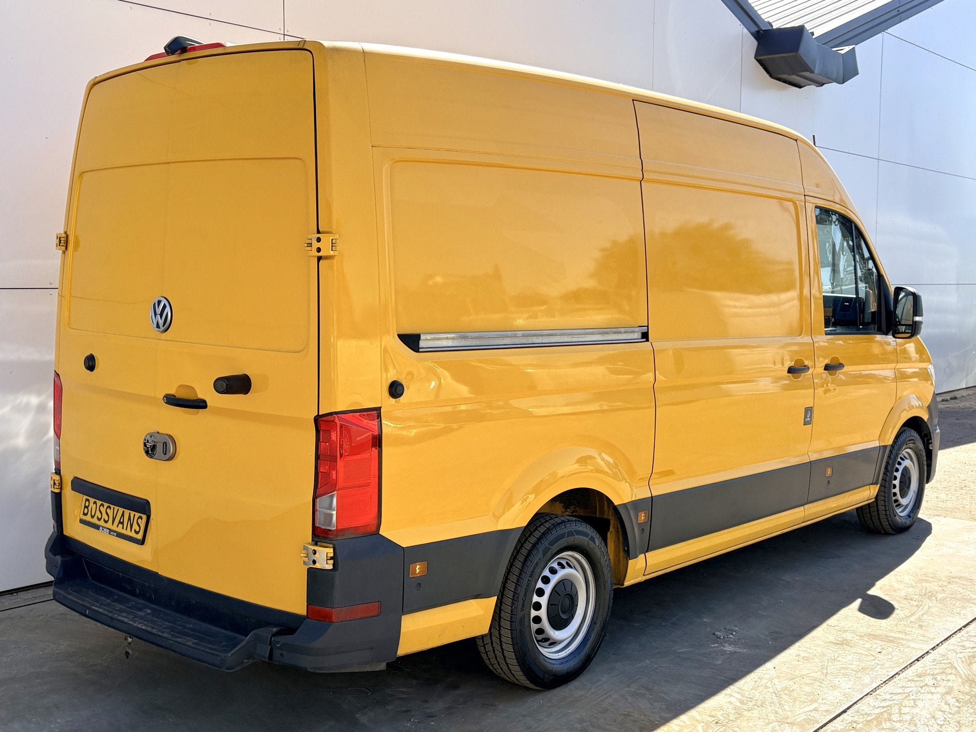 Volkswagen Crafter e-Crafter 36kWh 136PK Elektrische Koelwag, Stof, Gebruikt, Zwart, Geel