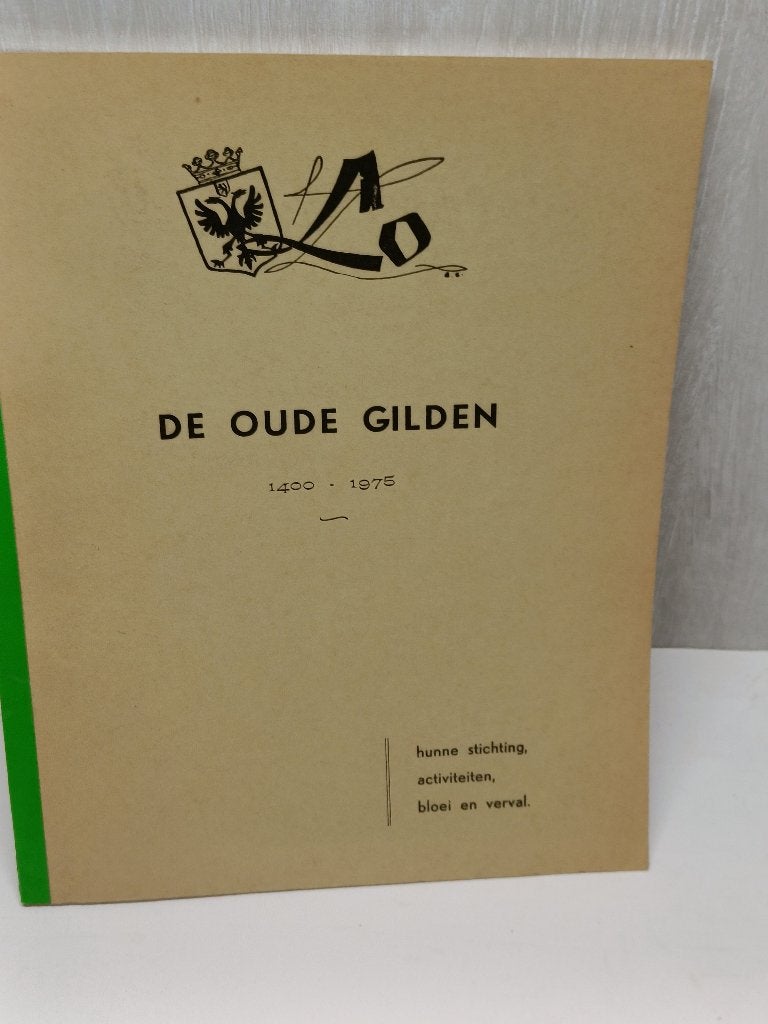 De oude gilden van Lo 1400-1975 Cornette Prosper, Ophalen of Verzenden, Gelezen