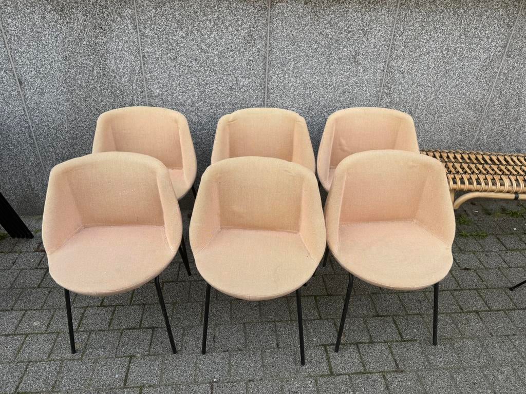 Lot de 6 chaises design — tissu beige, pieds métal noir, Enlèvement