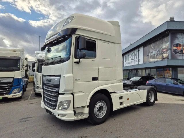 DAF XF 480 FT SUPER SPACE CAB ZF INTARDER (bj 2022), Auto's, Automaat, Achterwielaandrijving, Euro 6, Wit