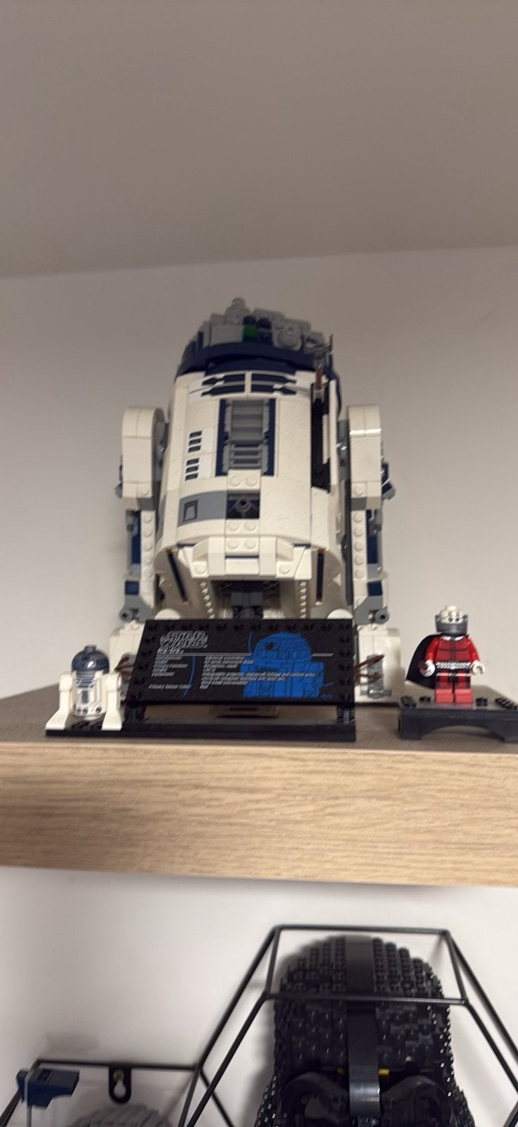 LEGO Star Wars R2-D2-75379