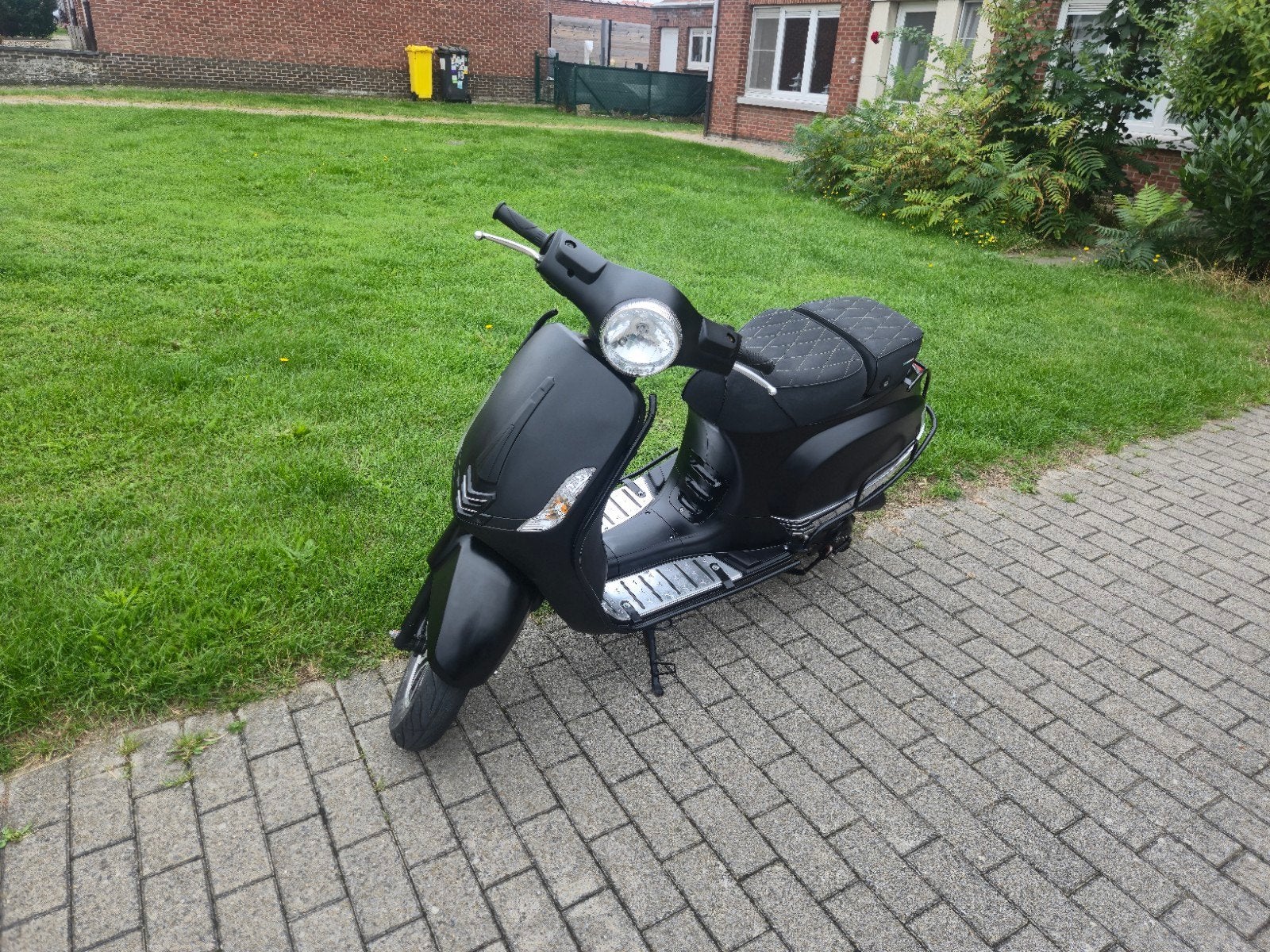 gts toscana 5000km! scooter a classe 2019, Ophalen, Benzine