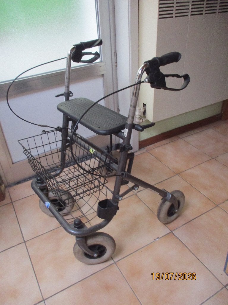 Dichtklapbare rollator met mandje, Divers, Déambulateurs, Enlèvement, Pliable, Comme neuf
