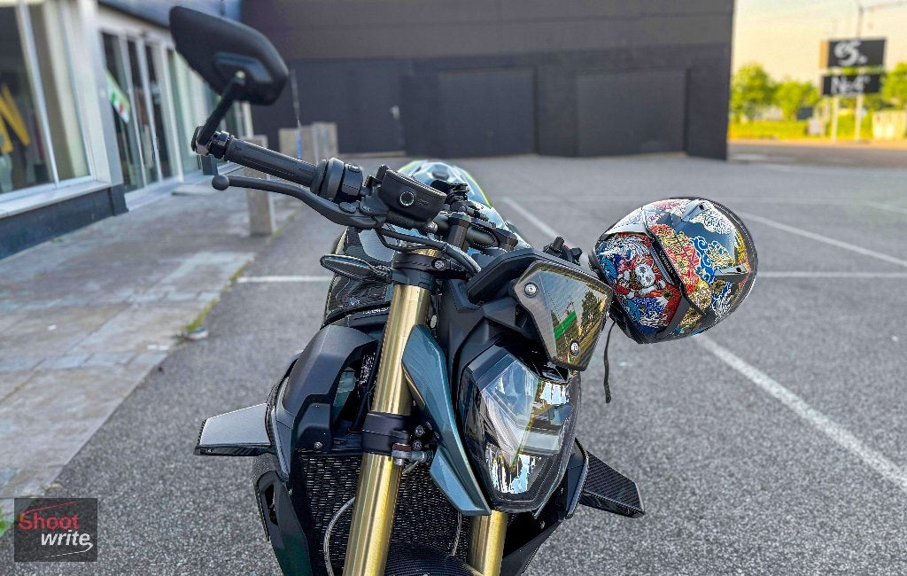 BMW S1000 R Sport - perfecte staat - full Ilmberger carbon, Motoren, Motoren | BMW, 4 cilinders, Motorrijbewijs A, Handvatverwarming