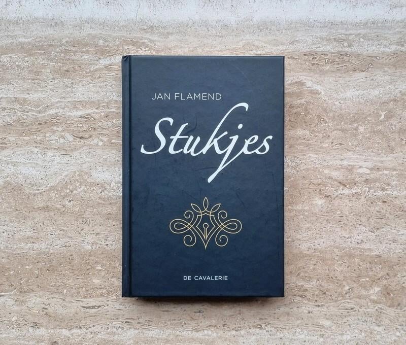 Stukjes, cursiefjes en columns van Jan Flamend (hardcover), Boeken, Essays, Columns en Interviews, Verzenden, Nieuw, Jan Flamend
