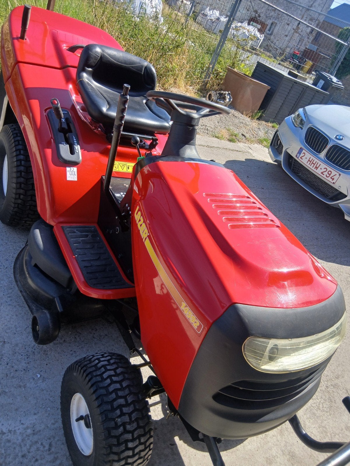 Tracteur tondeuse 98cm 18.5cv briggs, Utilisé, Lazer, Démarrage électrique
