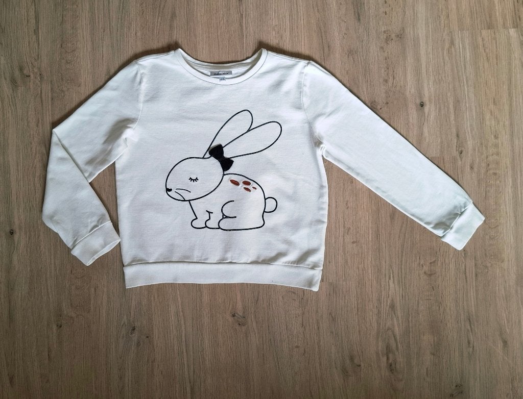Milla Star sweater / trui met konijn - Maat 122 - Wit, Meisje, Trui of Vest, Ophalen of Verzenden, Zo goed als nieuw