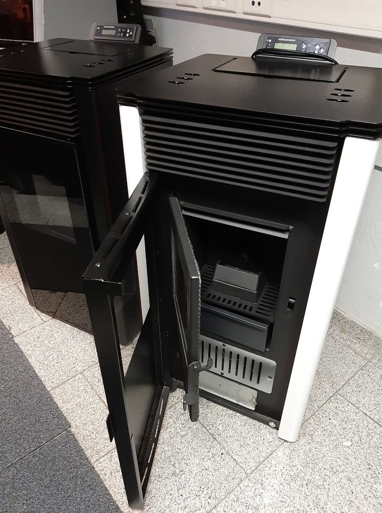 PelletStove DRG - Poêle à granulés reservoir fermé Dario 15, Neuf, Moins de 60 cm, Enlèvement, Poêle