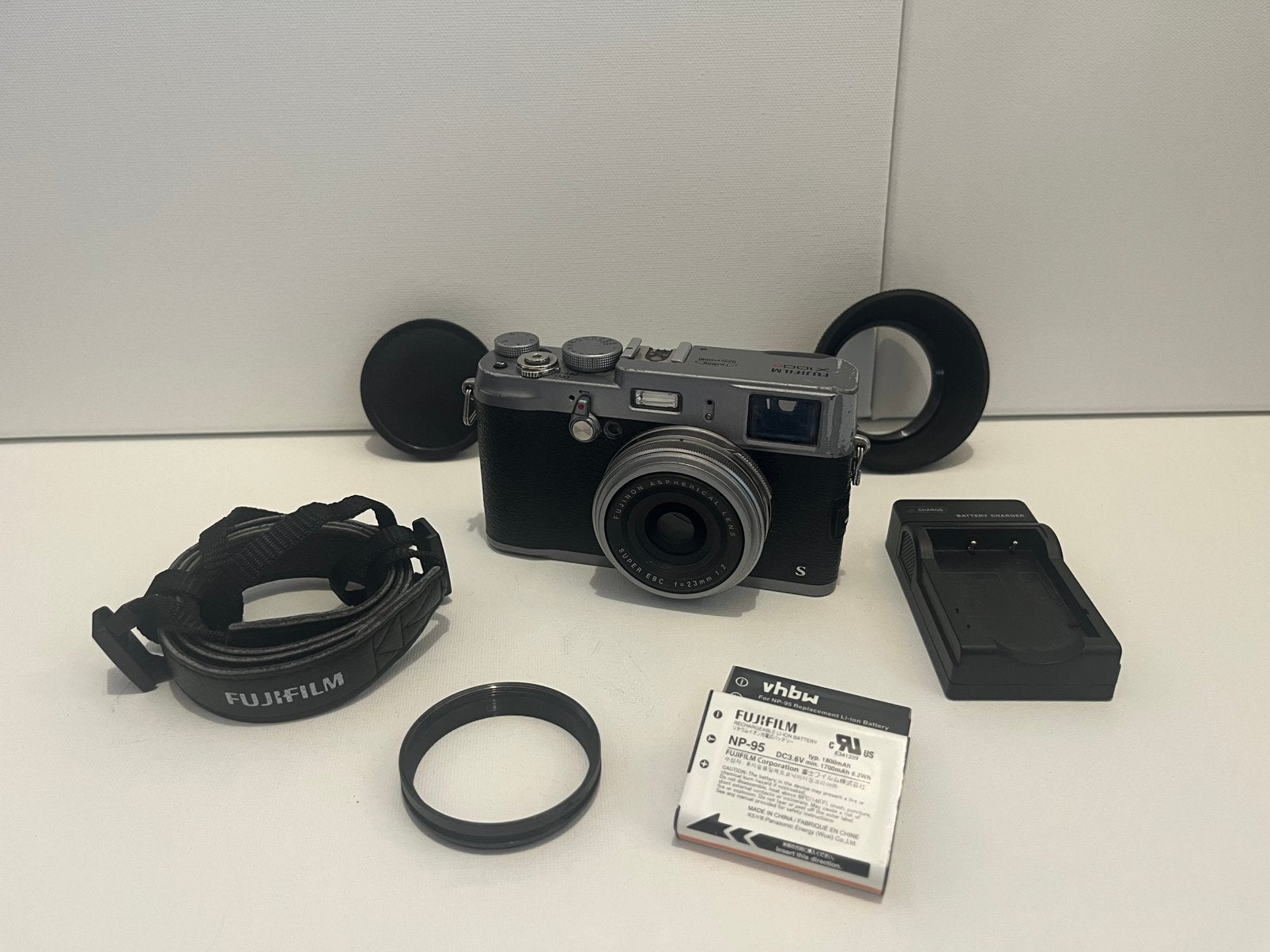 Fujifilm X100S, TV, Hi-fi & Vidéo, Enlèvement ou Envoi, Batterie, Fujifilm, Utilisé