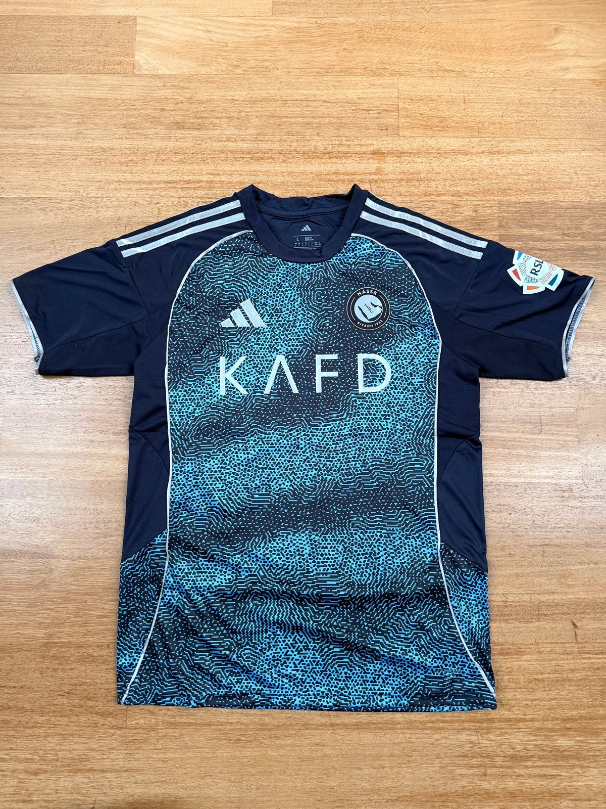 Al Nassr away, Sport en Fitness, Voetbal, Maat L, Verzenden, Nieuw, Shirt