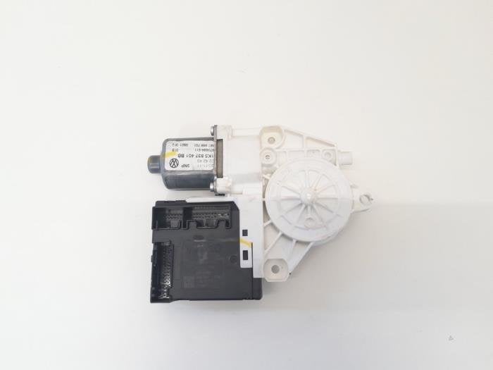 Moteur de vitre portière d'un Volkswagen Golf, Volkswagen, -, 3 mois de garantie, Utilisé