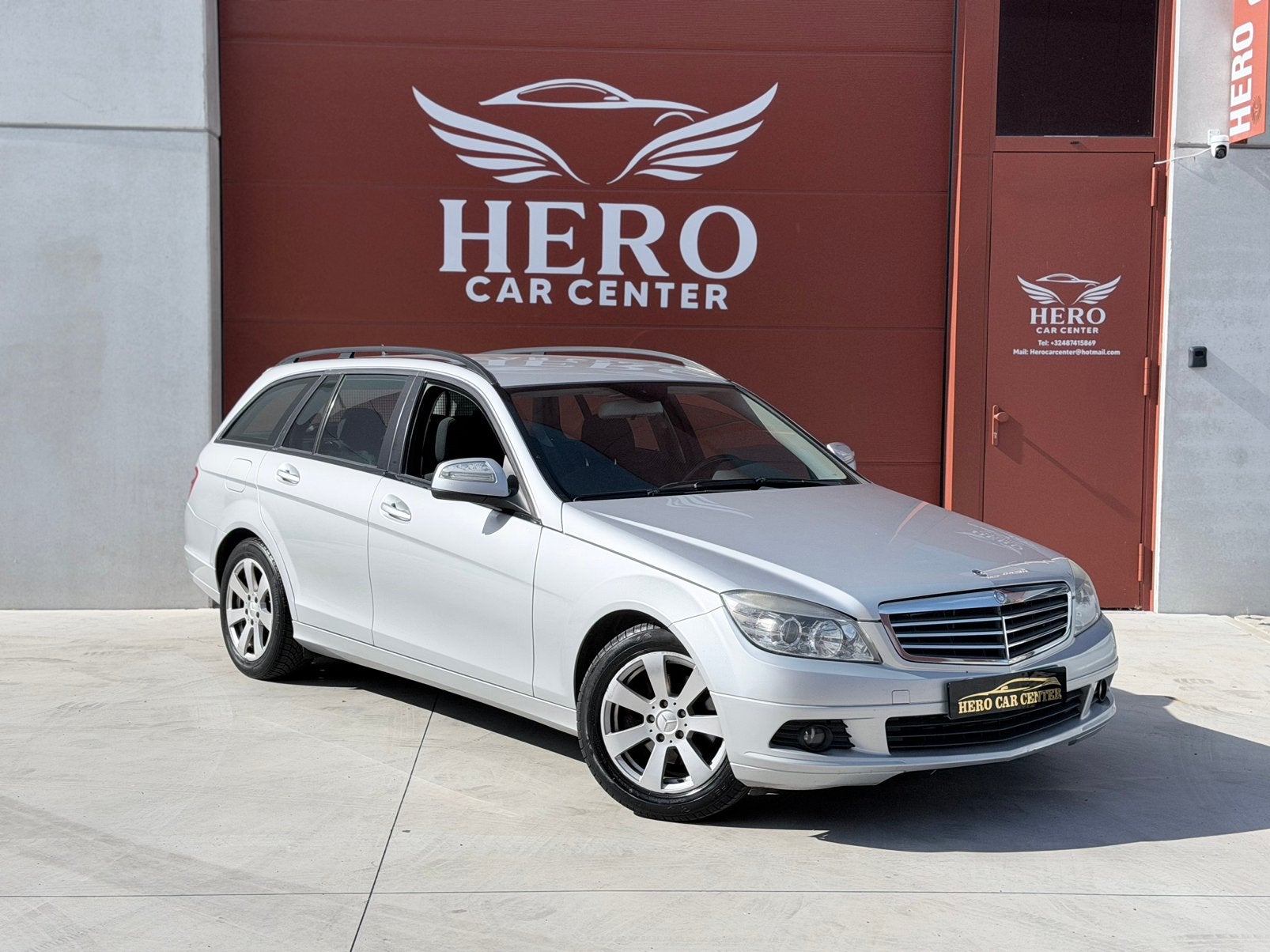 Mercedes C180 Kompressor Benzine Euro 4 !, Auto's, 144 g/km, Dealer onderhouden, Zwart, 4 cilinders
