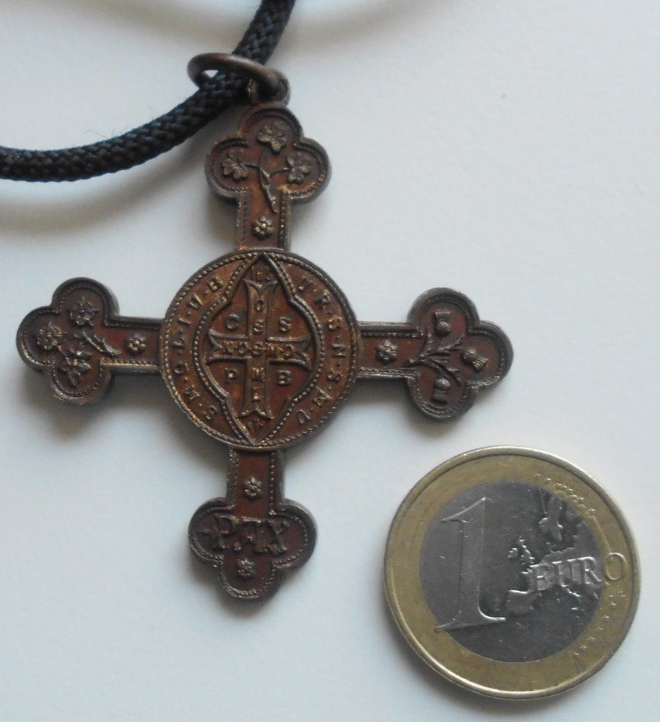 CRUX SANCTI PATRIS BENEDICTI.1883. BESCHERMING TEGEN SATAN, Antiek en Kunst, Ophalen of Verzenden