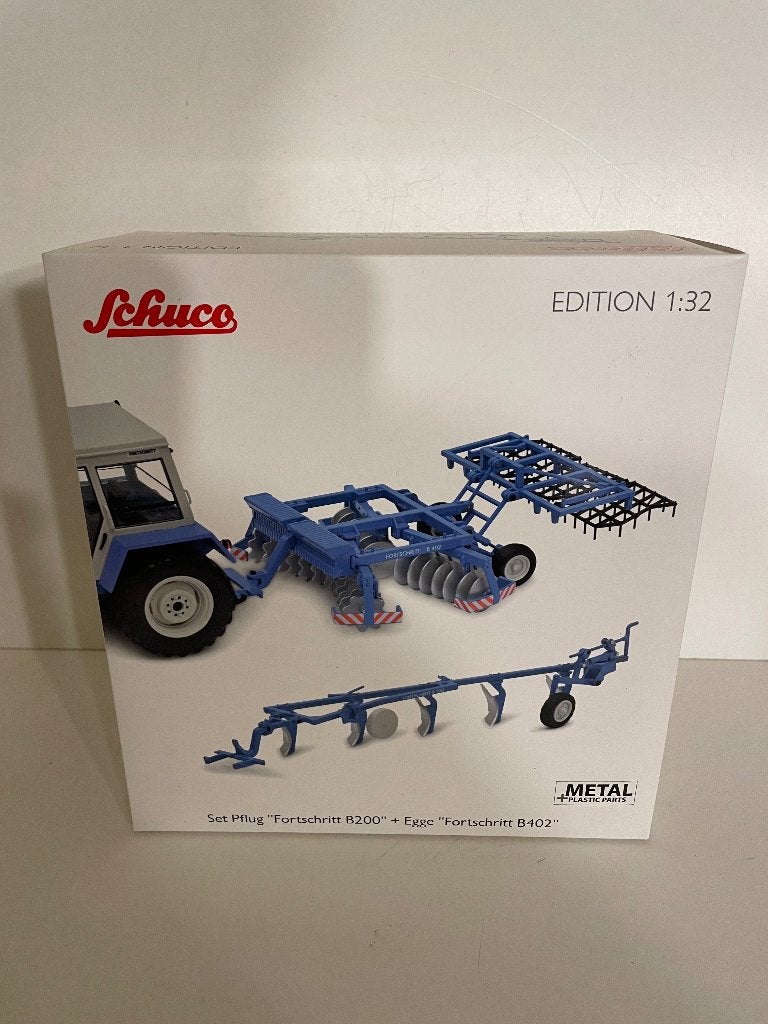 schuco fortschritt ploeg en eg 1/32 nieuw in doos, Hobby en Vrije tijd, Ophalen, Nieuw, Tractor of Landbouw, Schuco