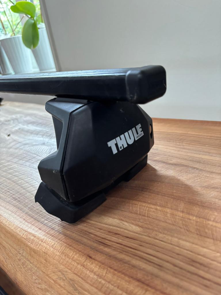 Barres de toit Thule 2025, Enlèvement, Comme neuf