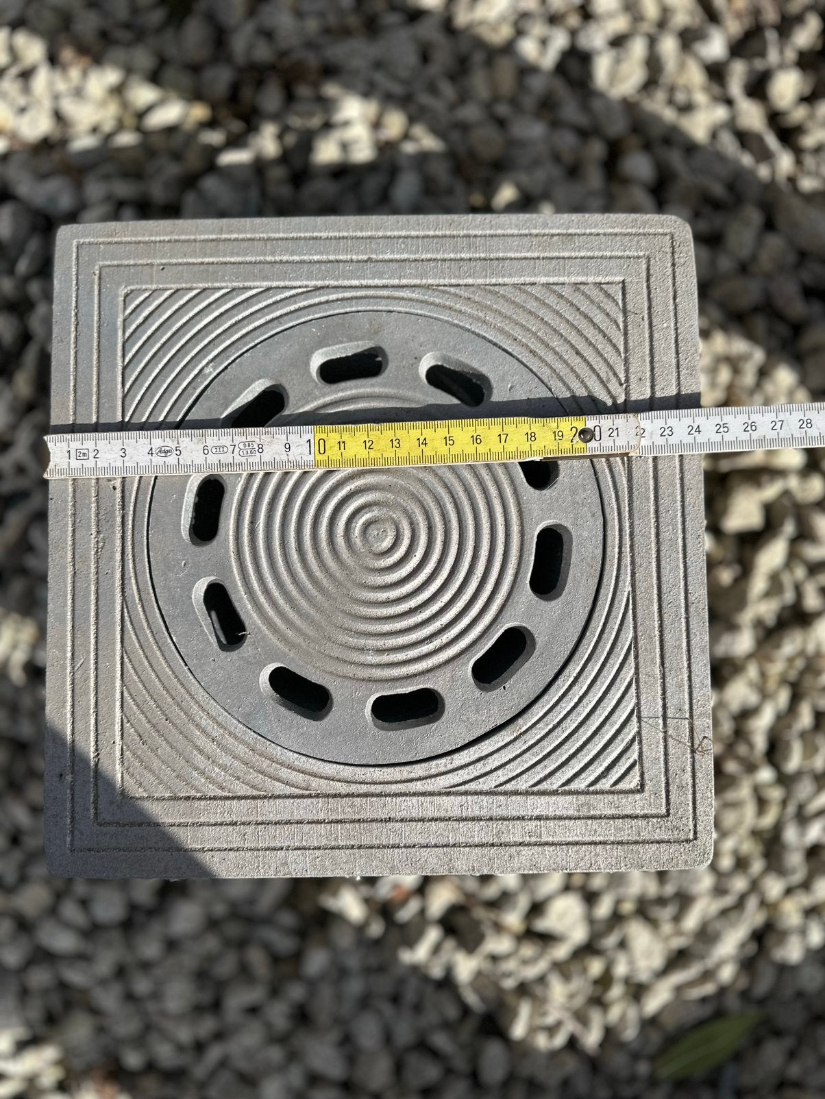 Putdeksel, Doe-het-zelf en Bouw, Ophalen, Zo goed als nieuw, Aluminium