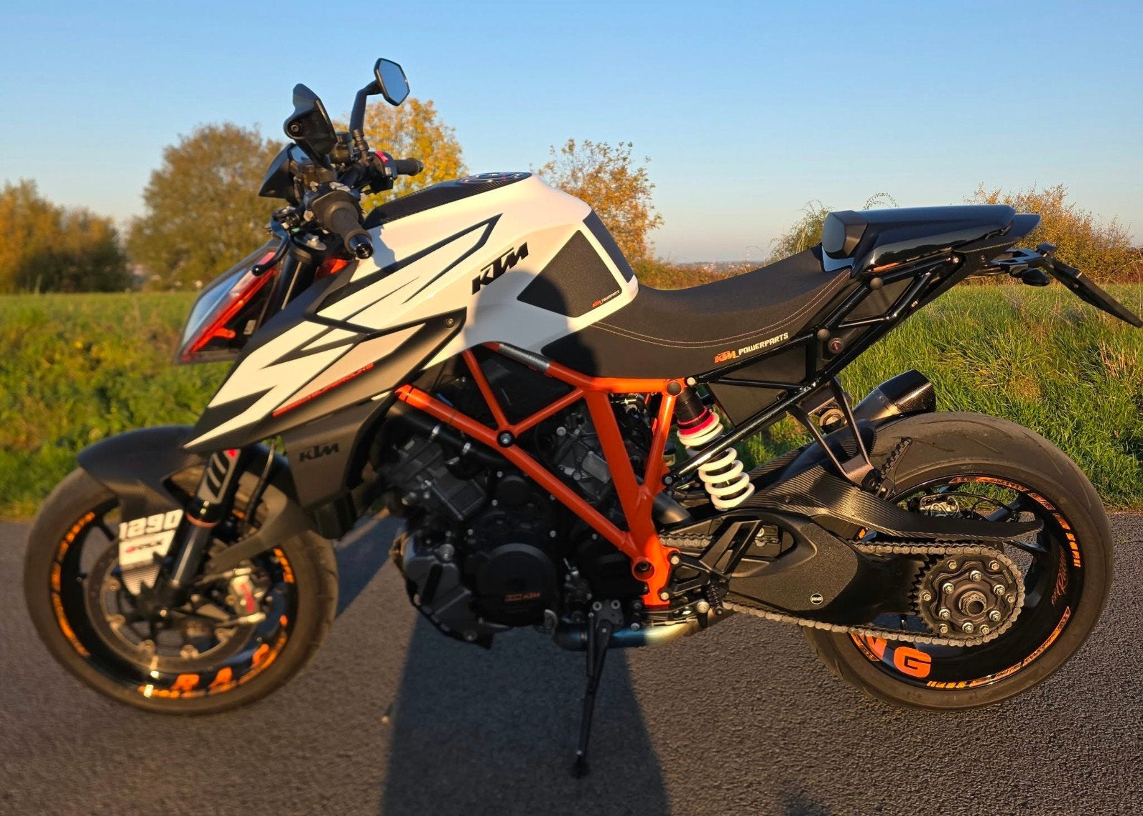 Superbe Ktm superduke 1290 11200km, Particulier, Quickshifter