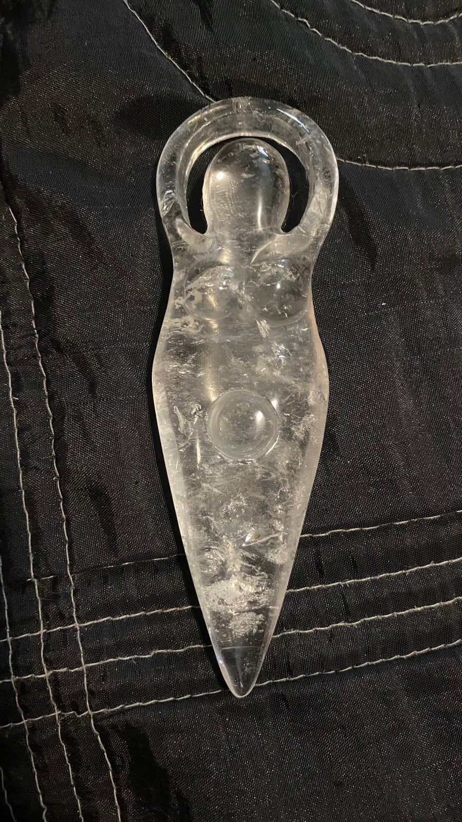 Pierre symbole de fertilité, Enlèvement, Comme neuf