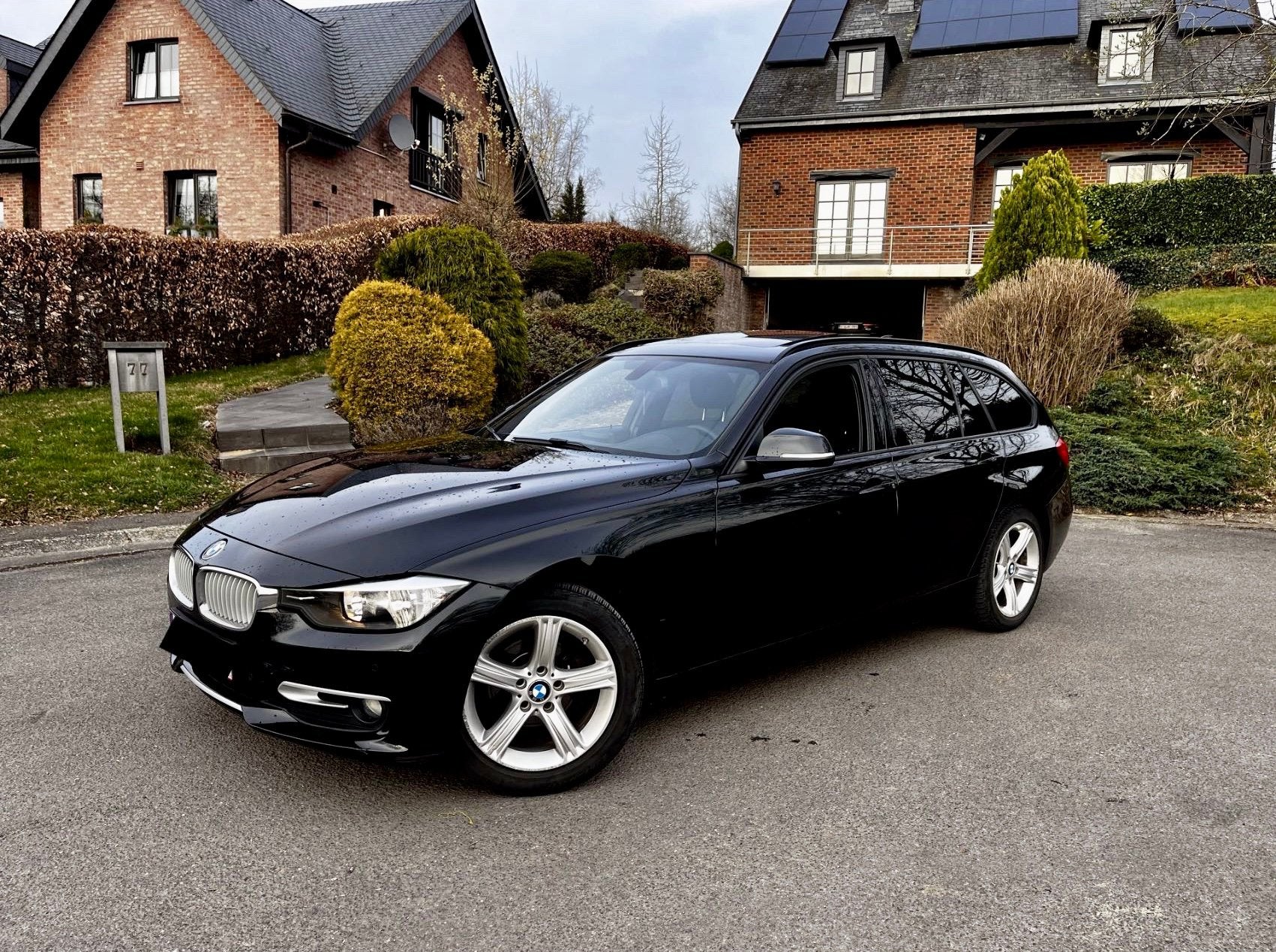 BMW 318d F31 Modern Line – Très bien équipé !, Euro 5, Achat, Boîte manuelle, Noir