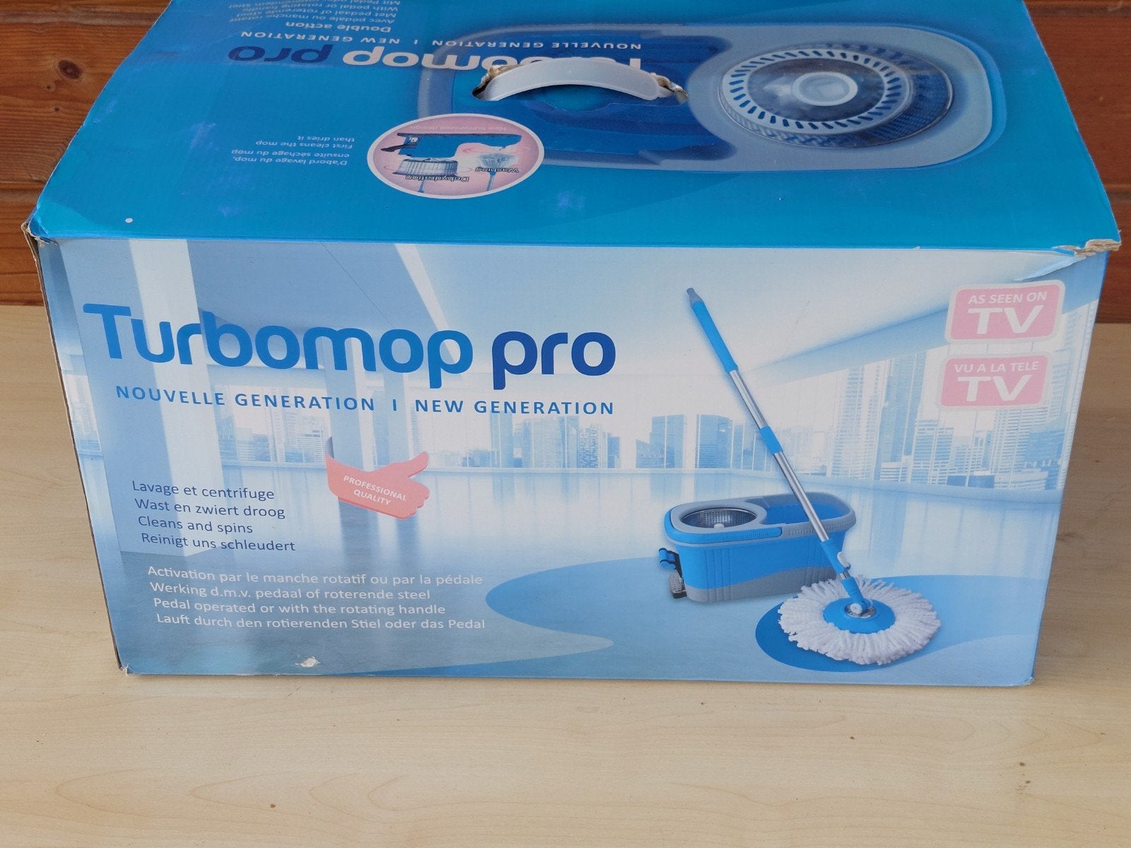 Schoonmaakemmer  met pedaal, 3 mops inbegrepen, Huis en Inrichting, Emmers, Ophalen