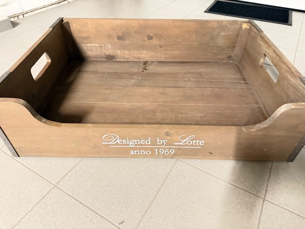 Houten hondenbak -> Designed By Lotte, Dieren en Toebehoren, Hondenmanden, Ophalen, Zo goed als nieuw