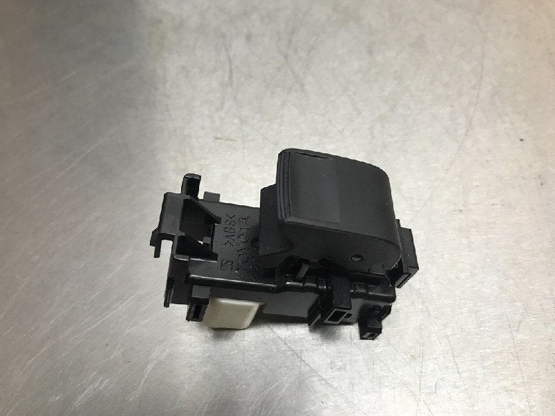 COMMUTATEUR VITRES ELECTRIQUES Toyota Yaris III (P13), Utilisé, Toyota