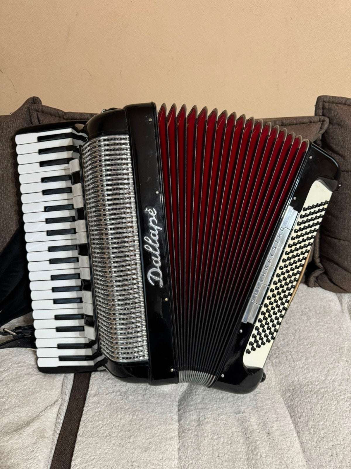 Dallape Supermaestro cassotto 2+2 met Picollo, Muziek en Instrumenten, Accordeons, Ophalen of Verzenden, Toetsaccordeon, Met riemen