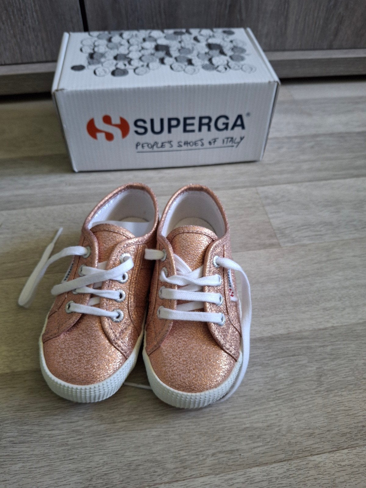 Mooie schoentjes Superga maat 25, Kinderen en Baby's, Babykleding | Schoentjes en Sokjes, Superga, Schoentjes, Meisje, Nieuw