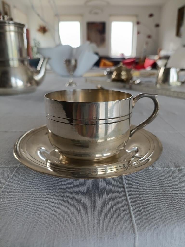 Tasse et sous-tasse en métal argenté, Enlèvement ou Envoi