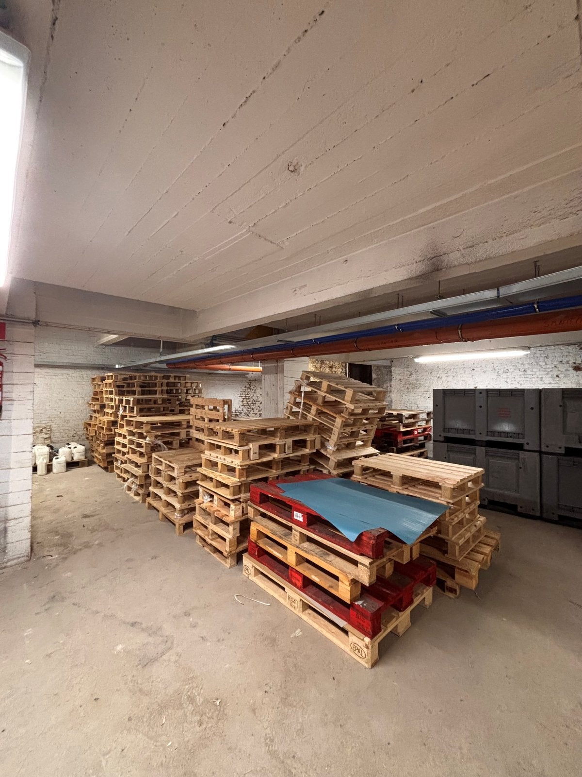 Gratis palletten (niet euro) op te halen, Ophalen